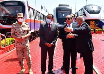 صور.. الرئيس يتفقد عربات القطارات الجديدة بميناء الأسكندرية 28 - جريدة المساء