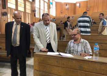 نائب رئيس جامعة الأزهر للوجه القبلي يتفقد امتحانات التصفية بالكليات الشرعية بأسيوط 14 - جريدة المساء