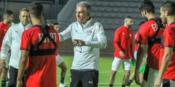 كيروش» يكشف أسباب استبعاد «أفشة وشريف» من المنتخب فى مؤتمر صحفى 2 - جريدة المساء كيروش» يكشف أسباب استبعاد «أفشة وشريف» من المنتخب فى مؤتمر صحفى 1 - جريدة المساء