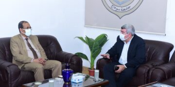 رئيس جامعة سوهاج يجتمع بالشركة الوطنية لمتابعة مشروعي المستشفي الجديد والجراحات التخصصية 1 - جريدة المساء