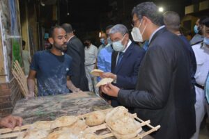 فى جولة مفاجئة لمحافظ المنيا.. غلق 6 مقاهى وتحرير محاضر إشغالات لعدد من المحال والمطاعم 27 - جريدة المساء