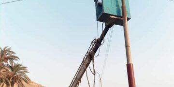 محافظ المنيا يتابع جهود الوحدات المحلية في حملات النظافة والانارة ورفع الاشغالات والتعديات 1 - جريدة المساء