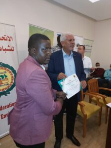 بالصور .. تكريم المشاركين فى منتدى الشباب العربى الأفريقى للبيئة الساحلية والتغيرات المناخية بالغردقة 21 - جريدة المساء