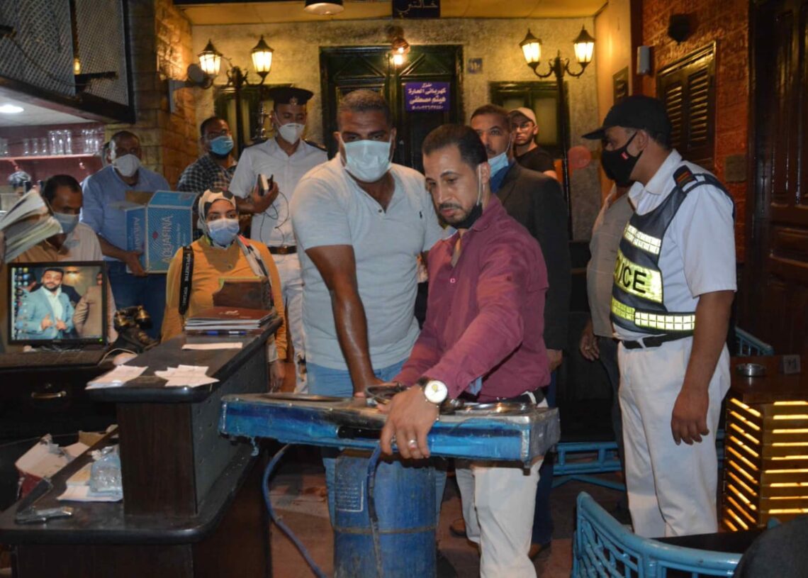 إغلاق مقهي و تحرير 16 محضر إشغال في حملة بالمنيا 20 - جريدة المساء إغلاق مقهي و تحرير 16 محضر إشغال في حملة بالمنيا 19 - جريدة المساء