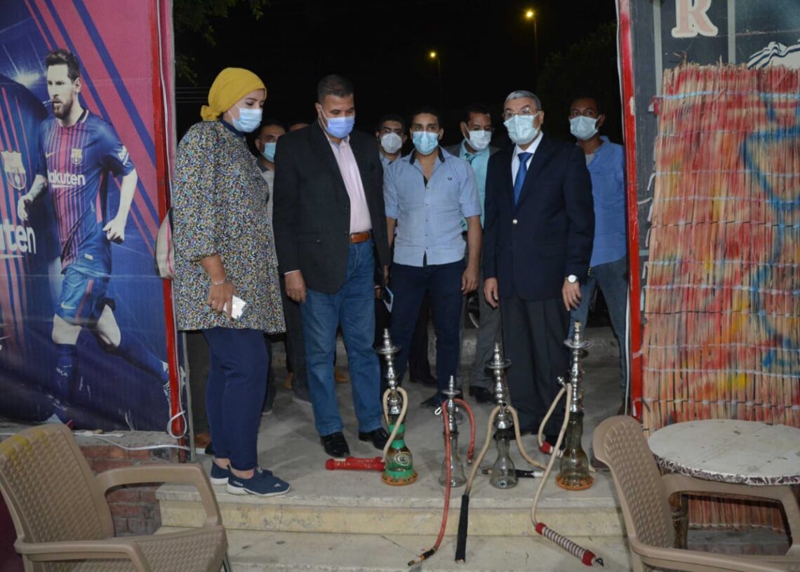 فى جولة مفاجئة لمحافظ المنيا.. غلق 6 مقاهى وتحرير محاضر إشغالات لعدد من المحال والمطاعم 19 - جريدة المساء