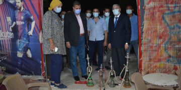 فى جولة مفاجئة لمحافظ المنيا.. غلق 6 مقاهى وتحرير محاضر إشغالات لعدد من المحال والمطاعم 1 - جريدة المساء