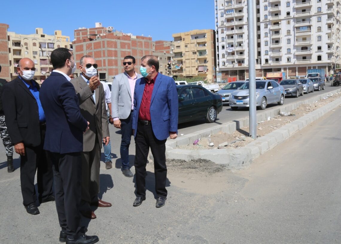 محافظ كفر الشيخ ونائبه يتابعان اعمال التطوير في المحاور والطرق 18 - جريدة المساء