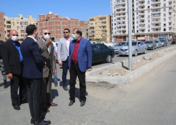 محافظ كفر الشيخ ونائبه يتابعان اعمال التطوير في المحاور والطرق 30 - جريدة المساء
