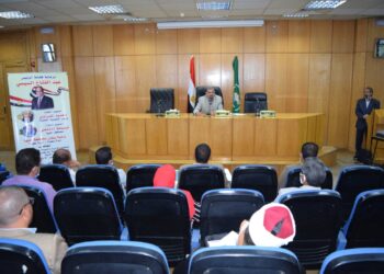 محافظ المنيا يكلف السكرتير العام بمتابعة مشروع "تسريع الاستجابة المحلية للقضية السكانية" 18 - جريدة المساء