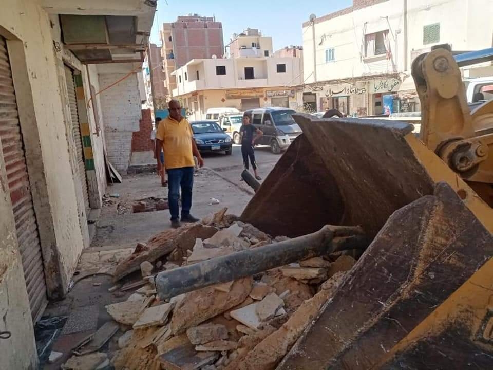 إزالة فورية تعوق تطوير شارع الأزهر بالغردقة 20 - جريدة المساء إزالة فورية تعوق تطوير شارع الأزهر بالغردقة 19 - جريدة المساء