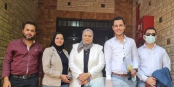 رئيس الإدارة المركزية للتمريض تشيد بمستوي الخدمة بمستشفيات سوهاج 1 - جريدة المساء