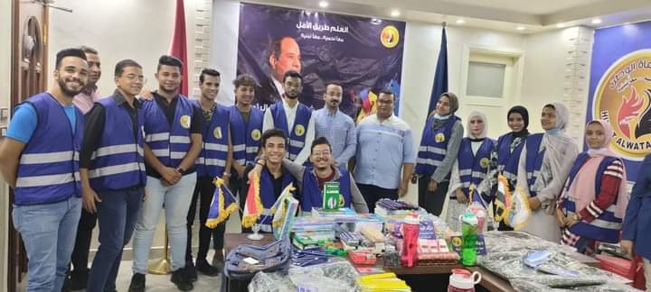 توزيع حقائب مدرسية بالمجان في مبادرة لحزب حماة الوطن بأسيوط 19 - جريدة المساء