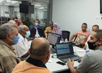محافظ أسوان يوجه لتنفيذ برامج تدريبية لإدارة المؤسسات إلكترونياً 21 - جريدة المساء
