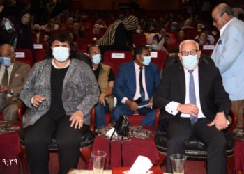 وزيرة الثقافة ومحافظ بورسعيد يشهدان عرضا "لدار الأوبرا المصرية" بالمركز الثقافى   34 - جريدة المساء