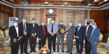 محافظ المنيا يستقبل وفداً من كلية اللاهوت مجمع المثال التابعة للطائفة الإنجيلية 1 - جريدة المساء