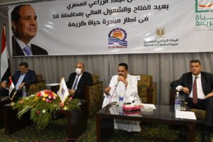 رئيس جامعة جنوب الوادى للطلاب الجدد بكلية الطب: الانتماء للوطن ركيزة أساسية لتحقيق النجاحات الشخصية 30 - جريدة المساء