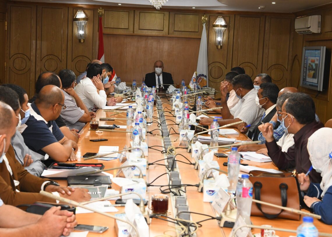 3 مليارات جنيه لتطوير وترفيق المنطقتين الصناعتين بقنا 19 - جريدة المساء