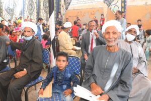 بالصور.. محافظ قنا وأعضاء مجلسى النواب والشيوخ يدشنون مبادرة لتطوير قرى "الدم والنار" فى مؤتمر جماهيرى بـ"حمرا دوم" 36 - جريدة المساء بالصور.. محافظ قنا وأعضاء مجلسى النواب والشيوخ يدشنون مبادرة لتطوير قرى "الدم والنار" فى مؤتمر جماهيرى بـ"حمرا دوم" 35 - جريدة المساء