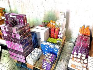 بالصور.. ضبط مخالفات بالجملة فى حملات مكثفة على الصيدليات ومخازن الدواء بمراكز قنا 23 - جريدة المساء
