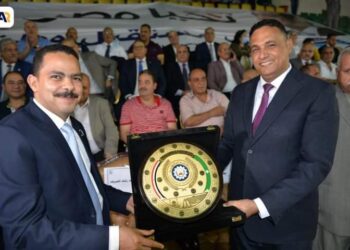 بالصور .. محافظ الدقهلية وزعيم الأغلبية بمجلس النواب يشهدان نهائى دورى "مستقبل وطن" لكرة القدم 17 - جريدة المساء