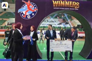 بالصور .. محافظ الدقهلية وزعيم الأغلبية بمجلس النواب يشهدان نهائى دورى "مستقبل وطن" لكرة القدم 39 - جريدة المساء