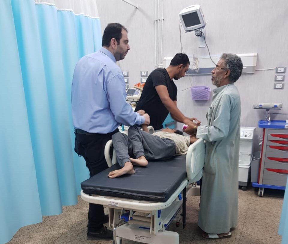 محافظ الدقهلية يكلف وكيل وزارة الصحة بمتابعة حالة الطفل "مريض الضمور" بعزبة الصفيح 20 - جريدة المساء محافظ الدقهلية يكلف وكيل وزارة الصحة بمتابعة حالة الطفل "مريض الضمور" بعزبة الصفيح 19 - جريدة المساء