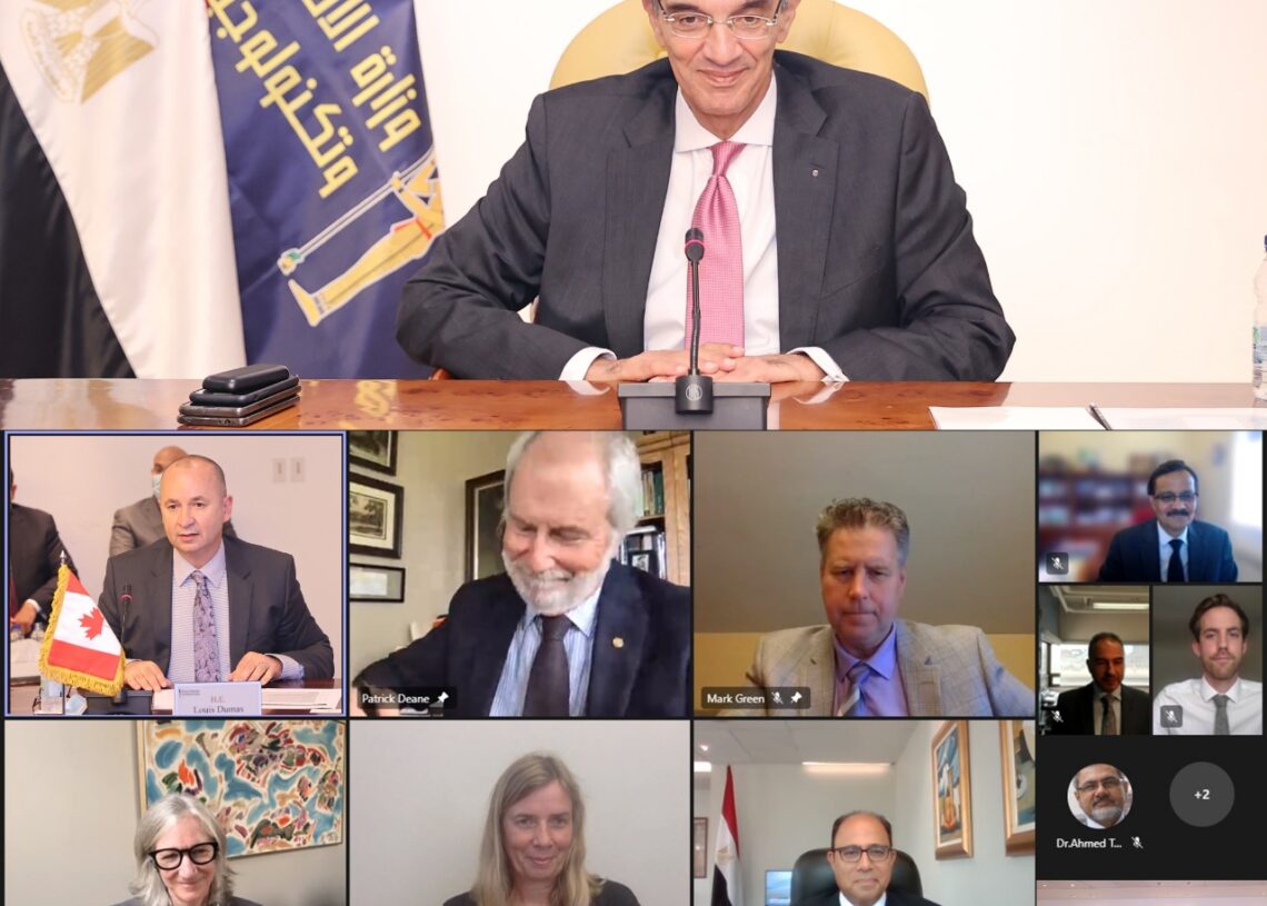 الاتصالات توقع بروتوكول تعاون لتقديم الماجستير فى علوم البيانات والذكاء الاصطناعى من جامعة كوينز 19 - جريدة المساء الاتصالات توقع بروتوكول تعاون لتقديم الماجستير فى علوم البيانات والذكاء الاصطناعى من جامعة كوينز 18 - جريدة المساء