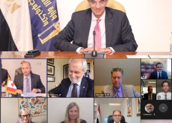 الاتصالات توقع بروتوكول تعاون لتقديم الماجستير فى علوم البيانات والذكاء الاصطناعى من جامعة كوينز 24 - جريدة المساء