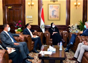 نيفين جامع: شركة امريكية كبرى تضخ استثمارات جديدة في الملابس الجاهزة 29 - جريدة المساء