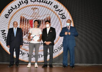 وزير الرياضة يكرم المتميزين فى المشروع القومي للموهبة والبطل الأوليمبي 35 - جريدة المساء