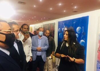 بحضور وزير السياحة ومحافظ البحر الأحمر.. الغردقة تختتم احتفالاتها بيوم السياحة العالمى بمشاركة 120 فنان تشكيلى من 12 دولة 35 - جريدة المساء