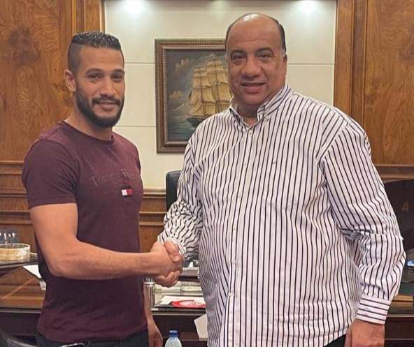 الهداف "أحمد على" ينضم لصفوف الاتحاد السكندرى لمدة موسمين 20 - جريدة المساء الهداف "أحمد على" ينضم لصفوف الاتحاد السكندرى لمدة موسمين 19 - جريدة المساء