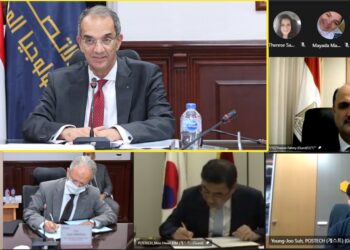 وزير الاتصالات يشهد توقيع تعاون لمنح الماجستير فى الذكاء الاصطناعى وعلوم البيانات من جامعة بوهانج للتكنولوجيا 24 - جريدة المساء