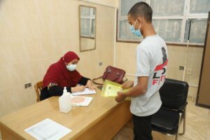 بدء الكشف الطبى للطلاب الجدد بجامعة جنوب الوادى 29 - جريدة المساء