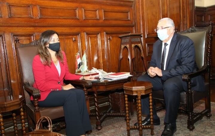 وزير الزراعة يبحث مع المدير الإقليمي بالبنك الدولي تأثير التغيرات المناخية على قطاع الزراعة 16 - جريدة المساء