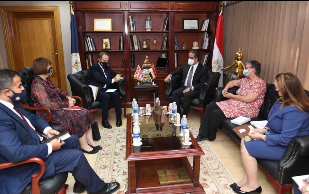 فى لقاء العنانى والسفير البريطانى.. دعم وتعزيز التعاون السياحى والأثرى.. بين القاهرة ولندن 19 - جريدة المساء