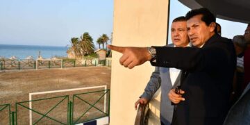بالصور.. وزير الرياضة ومحافظ البحر الأحمر يتفقدان أعمال التطوير بالمدينة الشبابية بالغردقة 2 - جريدة المساء بالصور.. وزير الرياضة ومحافظ البحر الأحمر يتفقدان أعمال التطوير بالمدينة الشبابية بالغردقة 1 - جريدة المساء