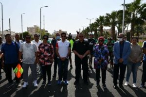 وزير الشباب والرياضة ومحافظ البحر الأحمر يطلقان شارة بدء ماراثون الجري والدراجات بالغردقة 23 - جريدة المساء