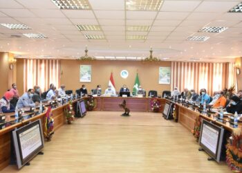 غراب: ترفيق المنطقة الصناعية بـ"بلبيس" لخلق مناخ جاذب للإستثمار وتحسين بيئة العمل 20 - جريدة المساء