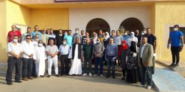 رئيس مدينة الشلاتين يستقبل القافلة الطبية الشاملة لجامعة عين شمس 1 - جريدة المساء