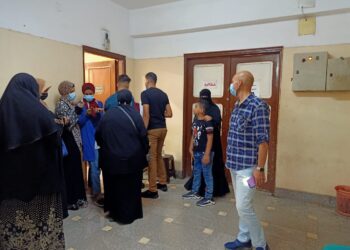 وكيل وزارة الصحة بالشرقية يتابع سير العمل بمركز تطعيم المواطنين بلقاح "كورونا" 16 - جريدة المساء