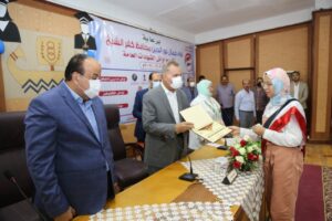بالصور .. محافظ كفر الشيخ يكرم أوائل الثانوية العامة والدبلومات الفنية 41 - جريدة المساء