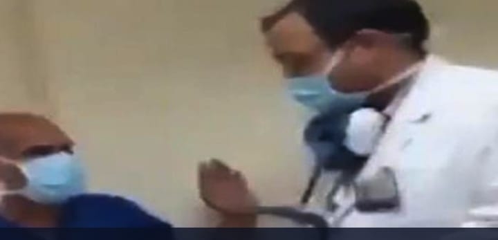 حبس مصور واقعة تعدي طبيب على ممرض بمستشفى خاص 20 - جريدة المساء حبس مصور واقعة تعدي طبيب على ممرض بمستشفى خاص 19 - جريدة المساء