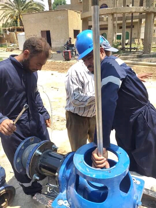 بتكلفة ١.٢ مليون جنيه تشغيل بئرى مياه ارتوازي بقرية أولاد الشيخ بدار السلام 19 - جريدة المساء