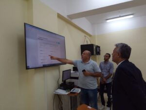 رئيس جامعة جنوب الوادى يتفقد الاختبارات بفرع الجامعة المصرية للتعلم الإلكترونى بقنا 35 - جريدة المساء