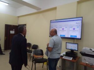 رئيس جامعة جنوب الوادى يتفقد الاختبارات بفرع الجامعة المصرية للتعلم الإلكترونى بقنا 23 - جريدة المساء