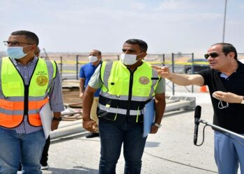 السيسي تفقد سير الاعمال بمحور شينزو آبي وربطه بالتجمع الخامس  17 - جريدة المساء