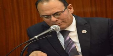 زقزقاتك لحن فنك.. قصيدة للشاعر عبده الزراع 9 - جريدة المساء