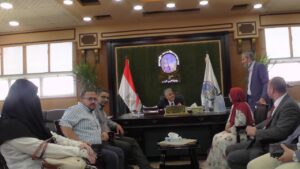 رئيس جامعة جنوب الوادى يلتقى بأعضاء هيئة التدريس بكلية العلاج الطبيعى 23 - جريدة المساء