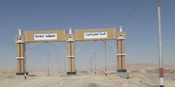 بالصور .. حملات موسعة لإنارة المقابر وإزالة المخلفات بالمدخل الصحراوى لقرية البحرى قمولا بقنا 1 - جريدة المساء